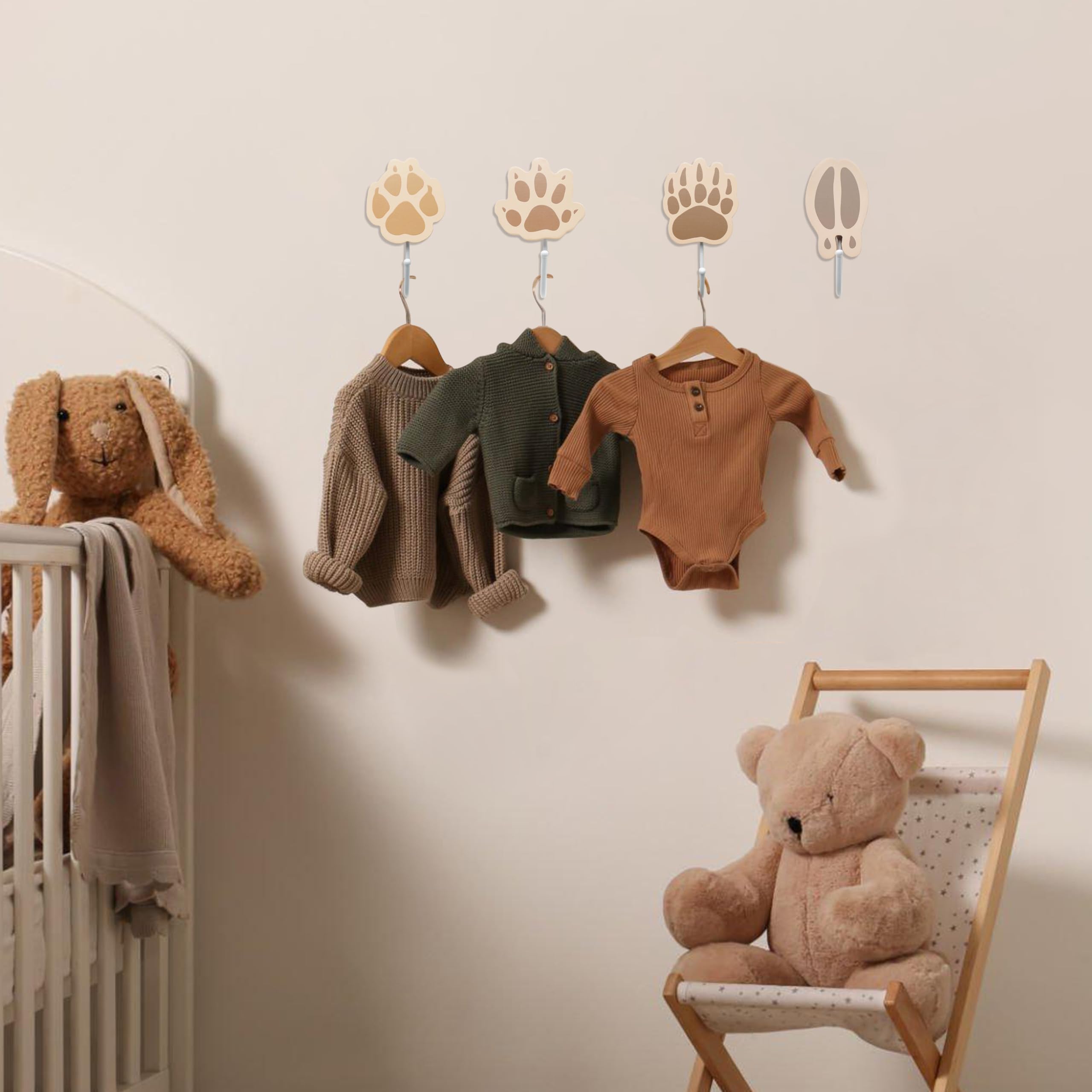 Thungeek bear tracks hook provides sturdy kids’ room storage.