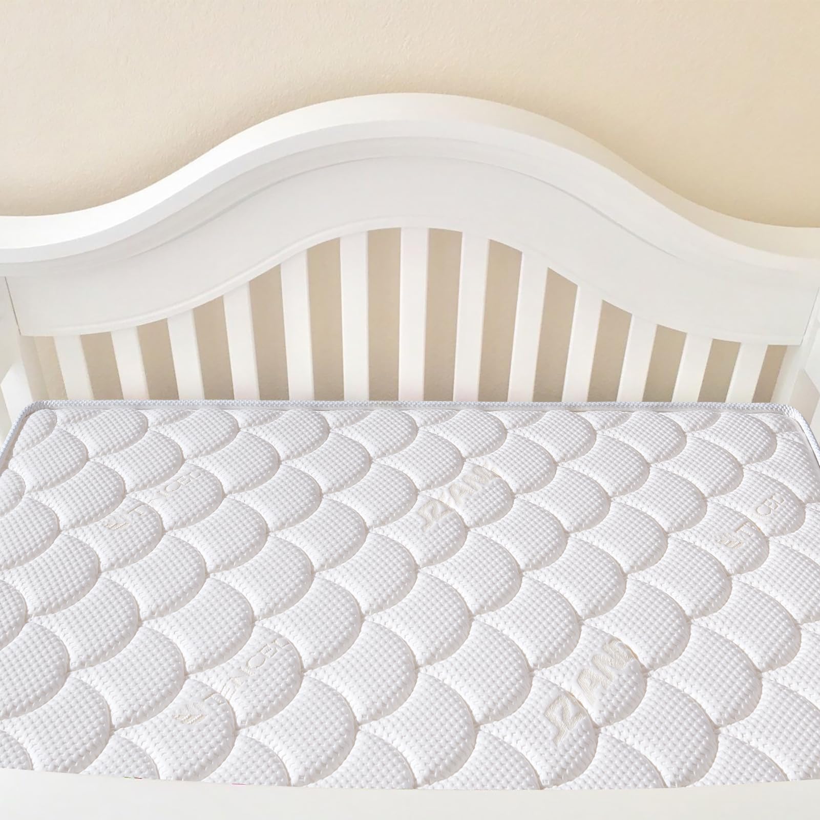 Tiankehan full-size compatibility supports smooth toddler bed transitions.
