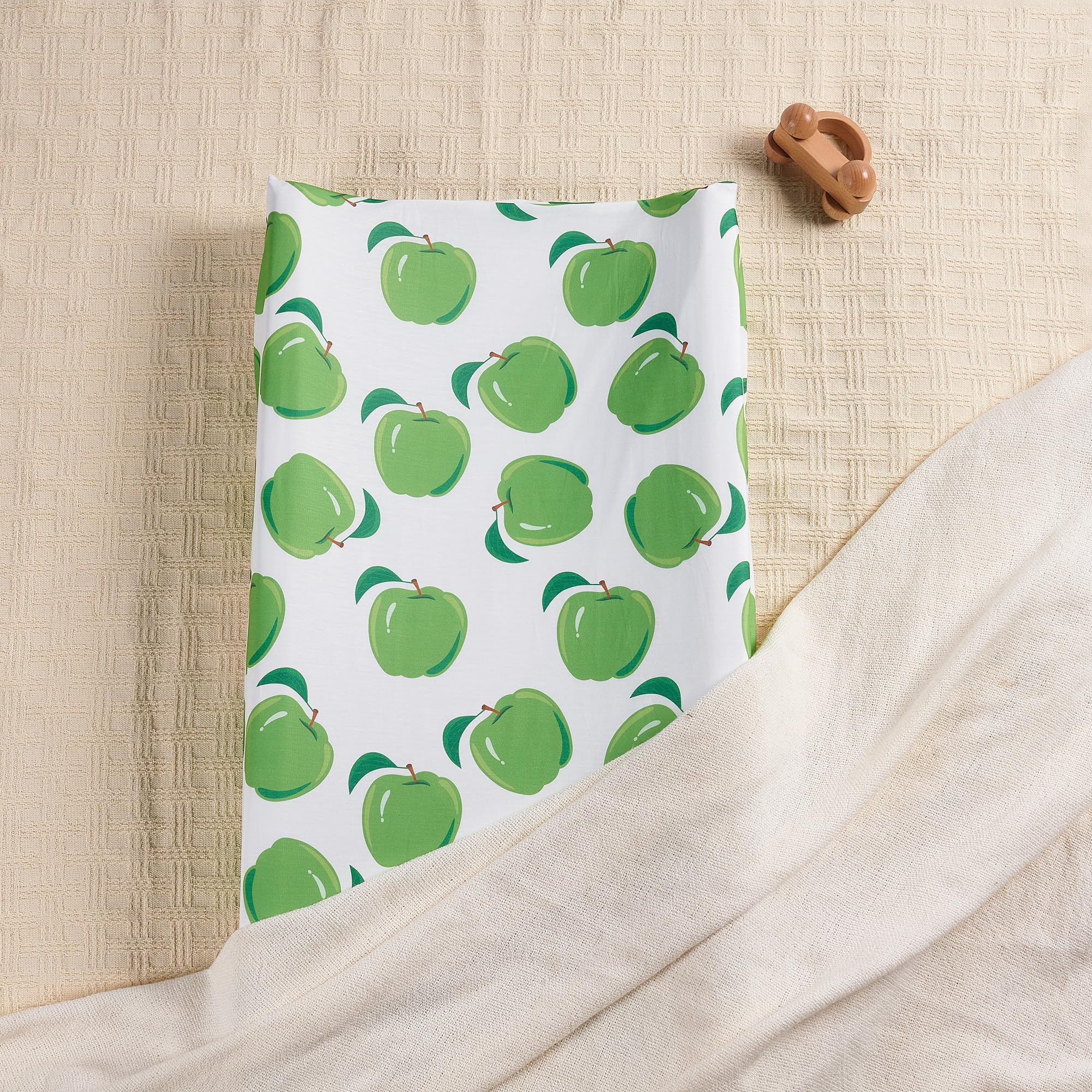 TILLYOU cover fits standard contour pads securely.