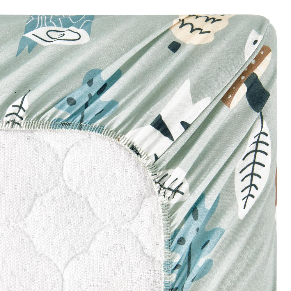 TILLYOU universal-fit bassinet sheets work with oval, rectangular, and round shapes