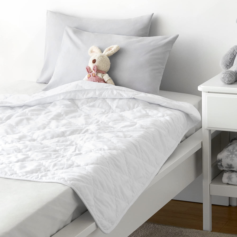 TILLYOU envelope-closure pillowcase prevents zipper irritation and snag-free naps