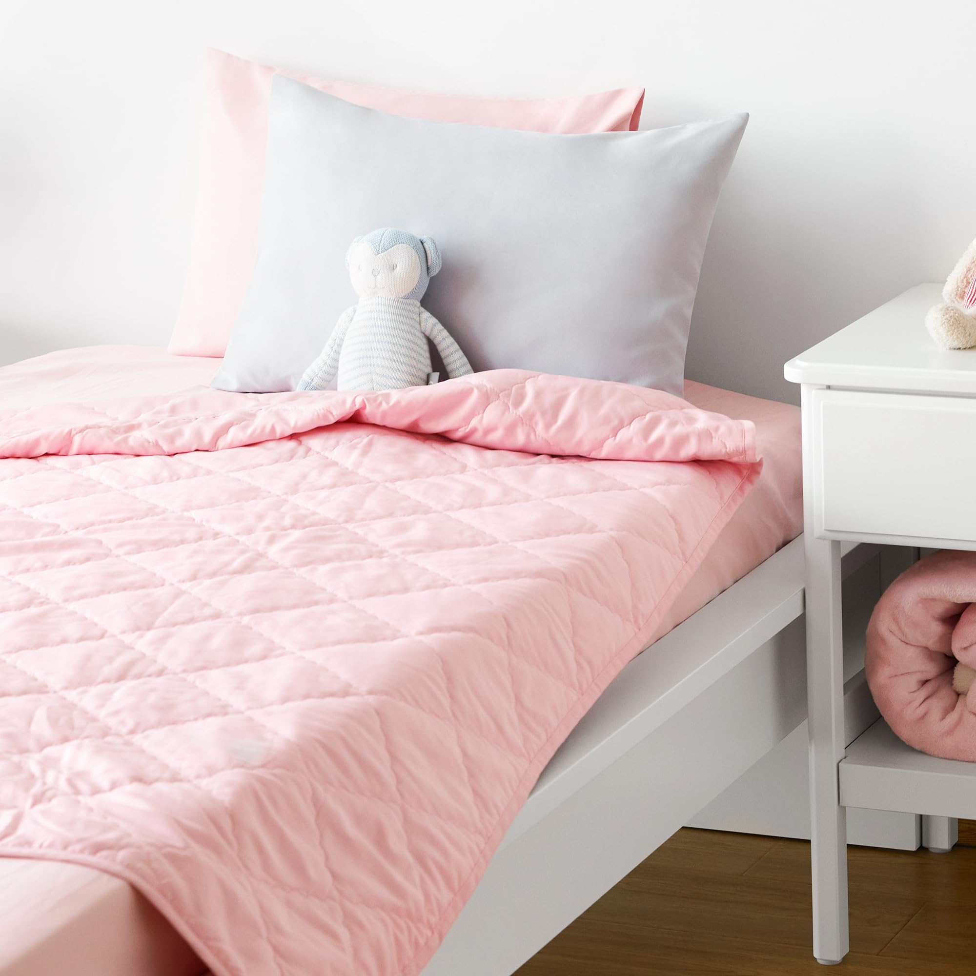 TILLYOU pillowcase is machine washable for quick cleaning