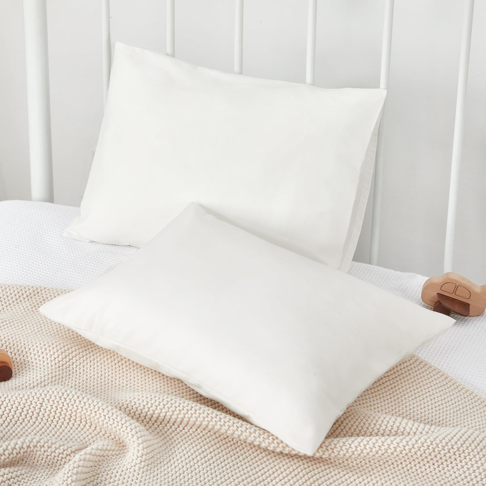 TILLYOU travel-friendly pillowcase keeps bedding tidy on trips