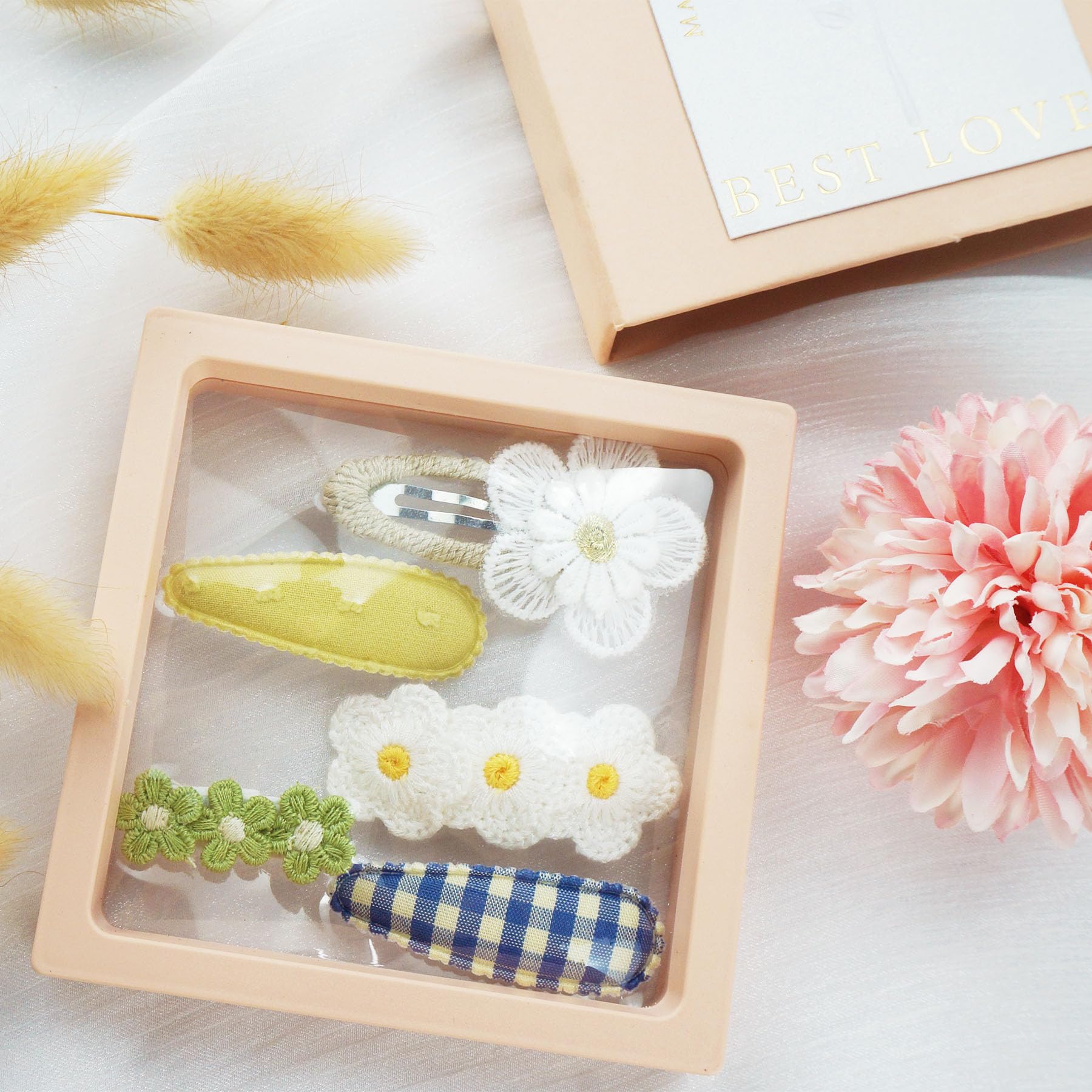 Tinsparkwin lightweight hair accessories: feather-light feel for gentle wear.