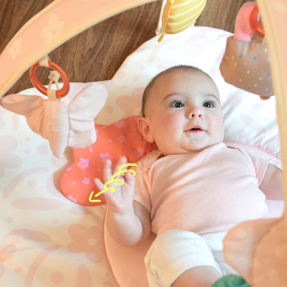 Tiny Marvels detachable toys allow flexible setups and on-the-go play.