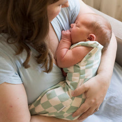 1.0 tog micro-fleece fabric feels soft and breathable for baby comfort.
