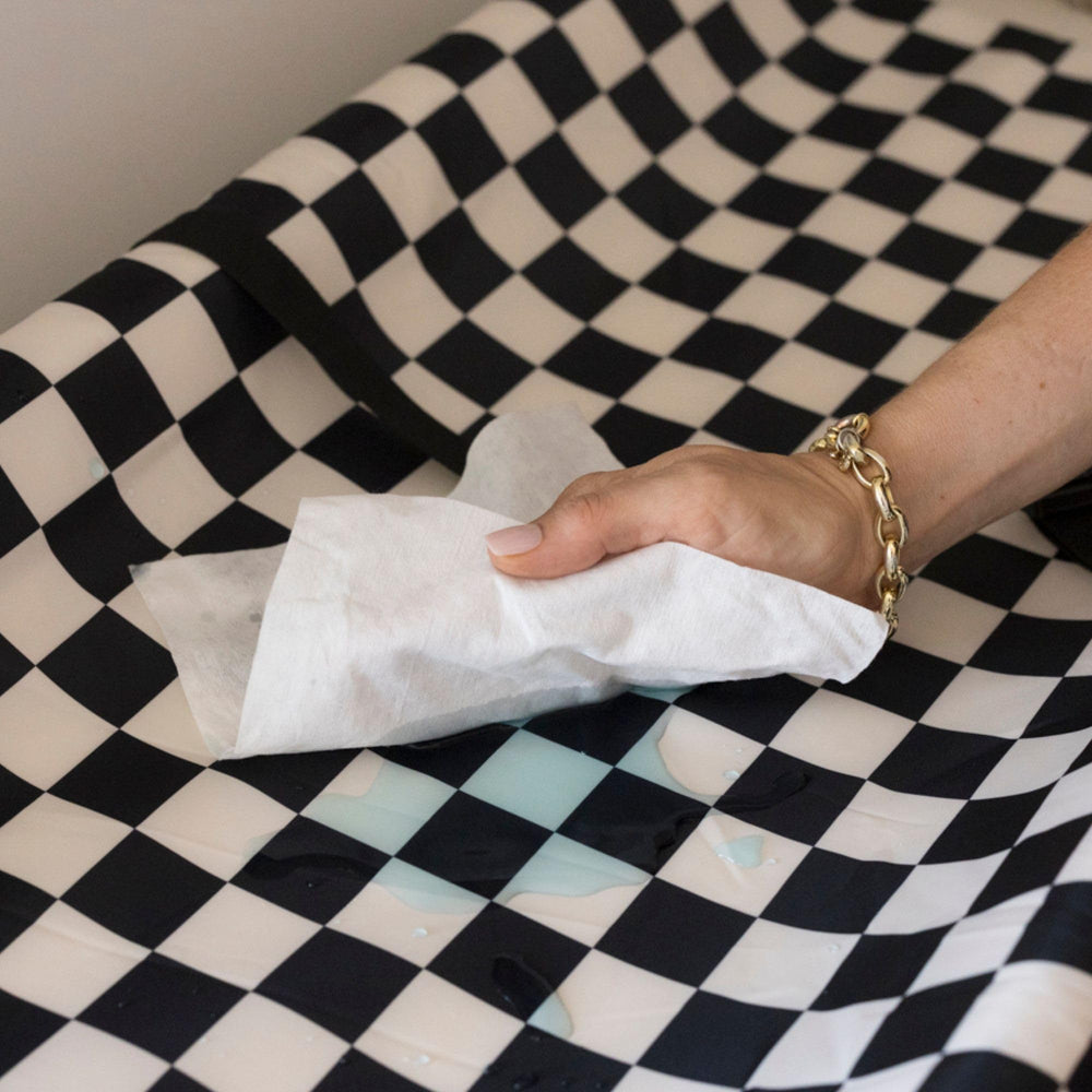 Tiny Twinkle removable cover simplifies cleanup after messes.