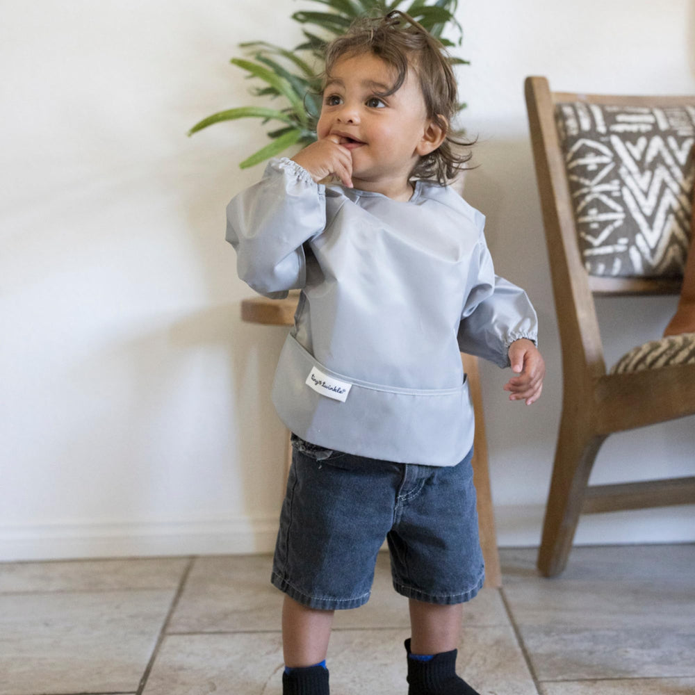 Machine washable for quick refresh after everyday meals and spills.