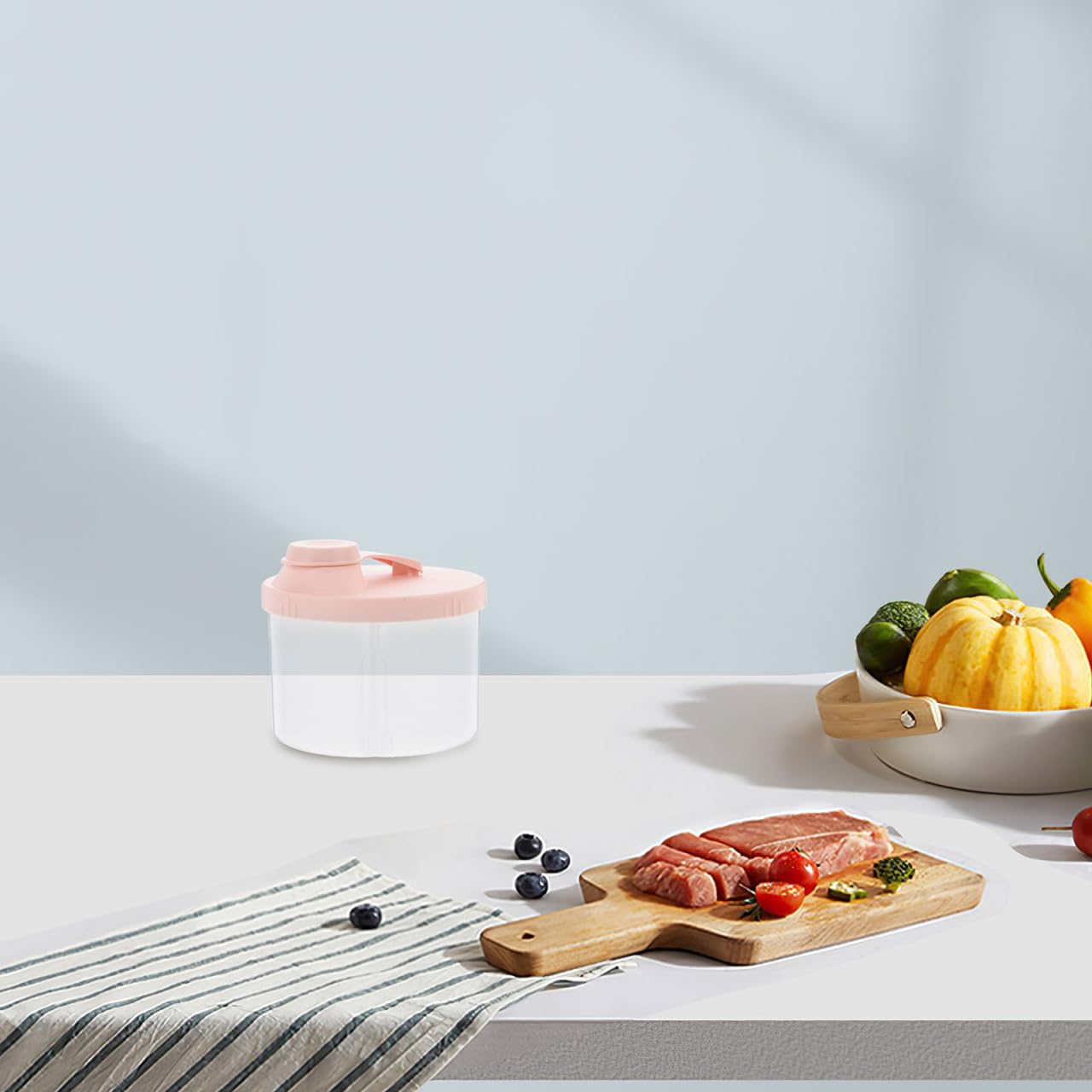 Toddmomy large capacity container holds multiple servings for outings.