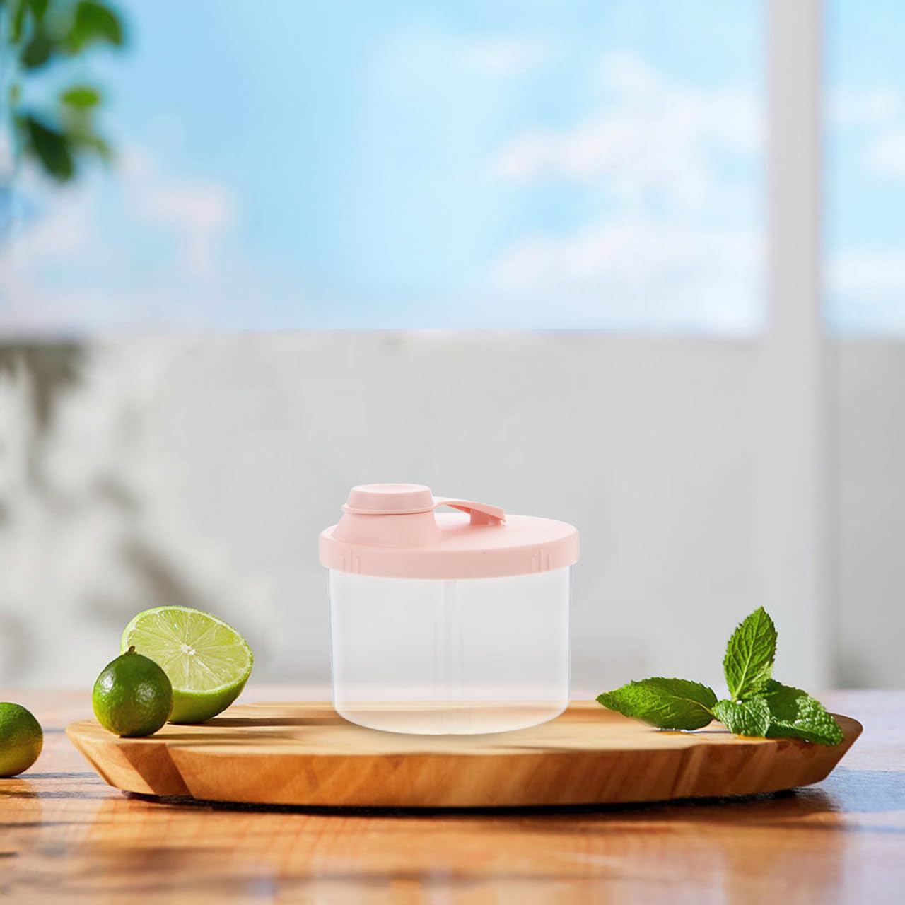Toddmomy portable storage for milk powder suitable for home and on-the-go.