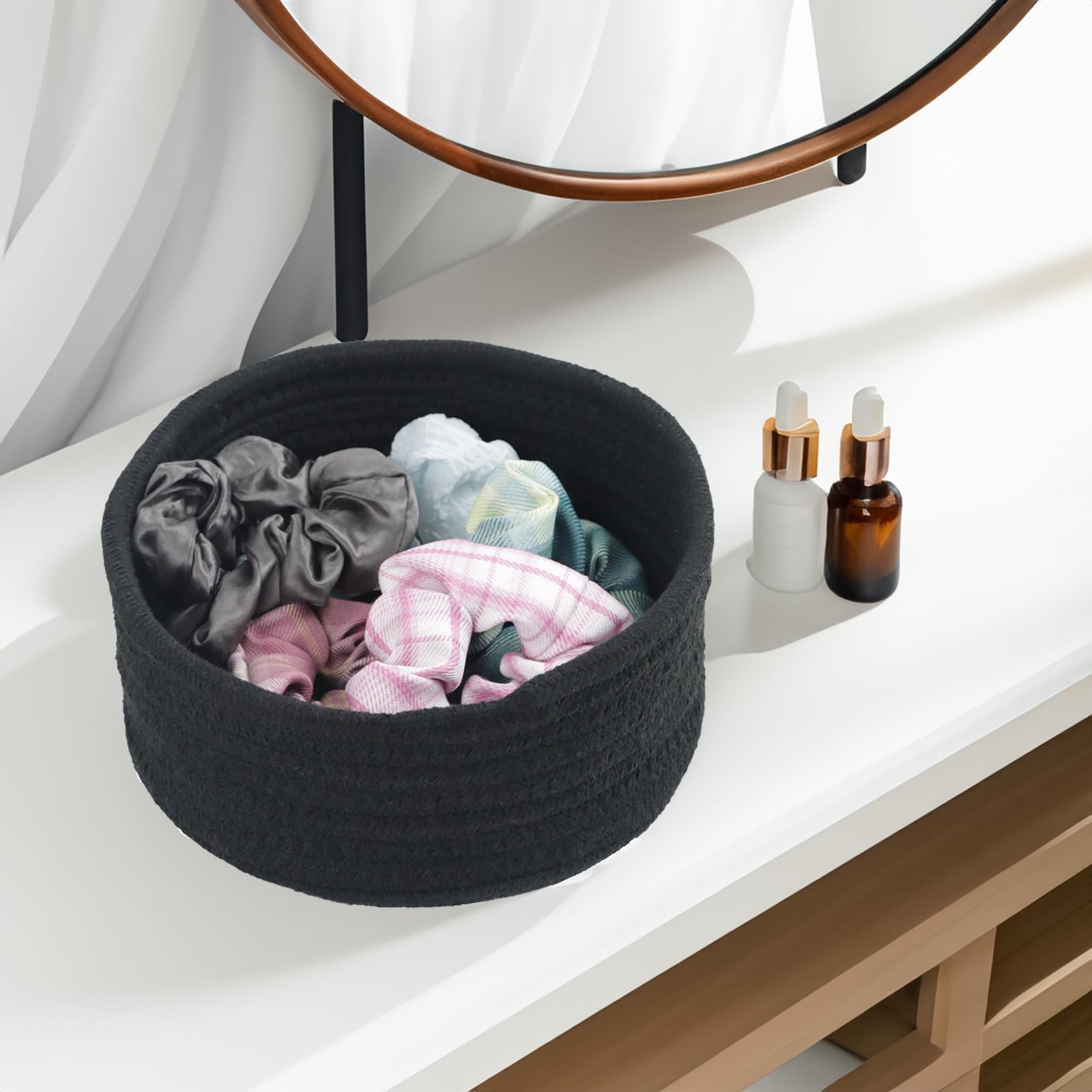 Togous small basket used to organize entryway essentials like keys.