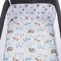 Tontukatu bassinet sheet space pattern suits any nursery and inspires dreams.