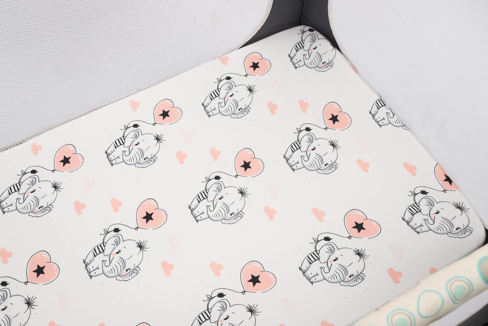 Tontukatu Lion pattern sheet adds playful charm and easy care.