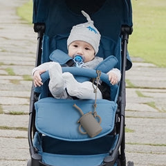 TopGomes toy safety straps black clip closeup for durable attachment on strollers and high chairs
