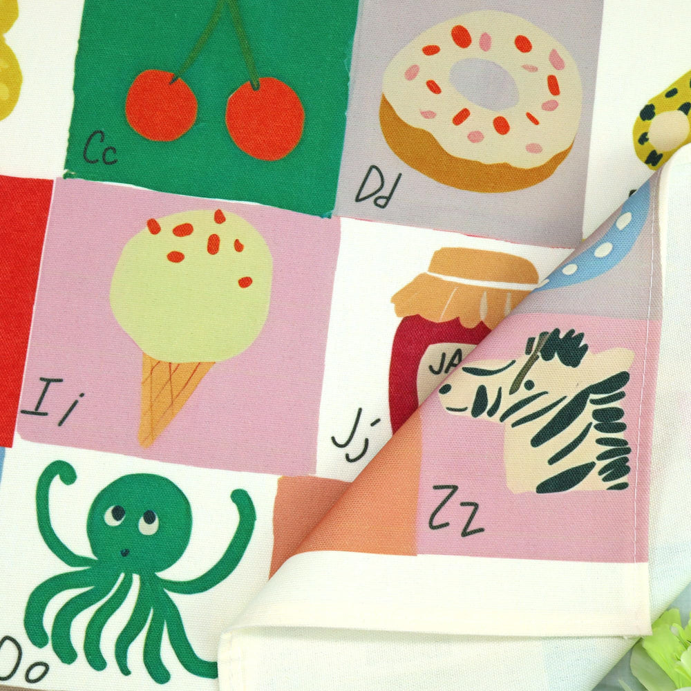 Topthink easy-hang banner with eyelets simplifies nursery setup