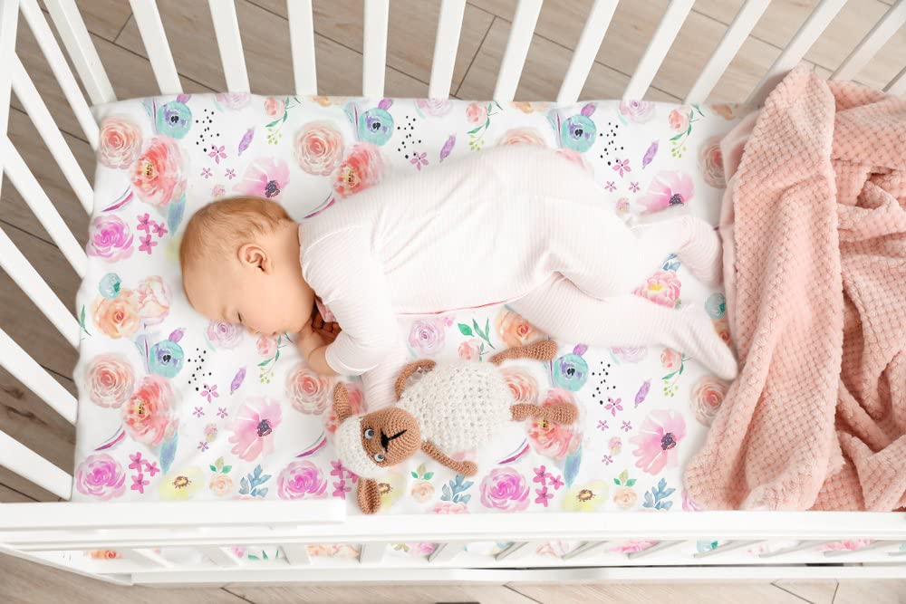 TotAha Easy-care durable crib sheets withstand washing and daily use