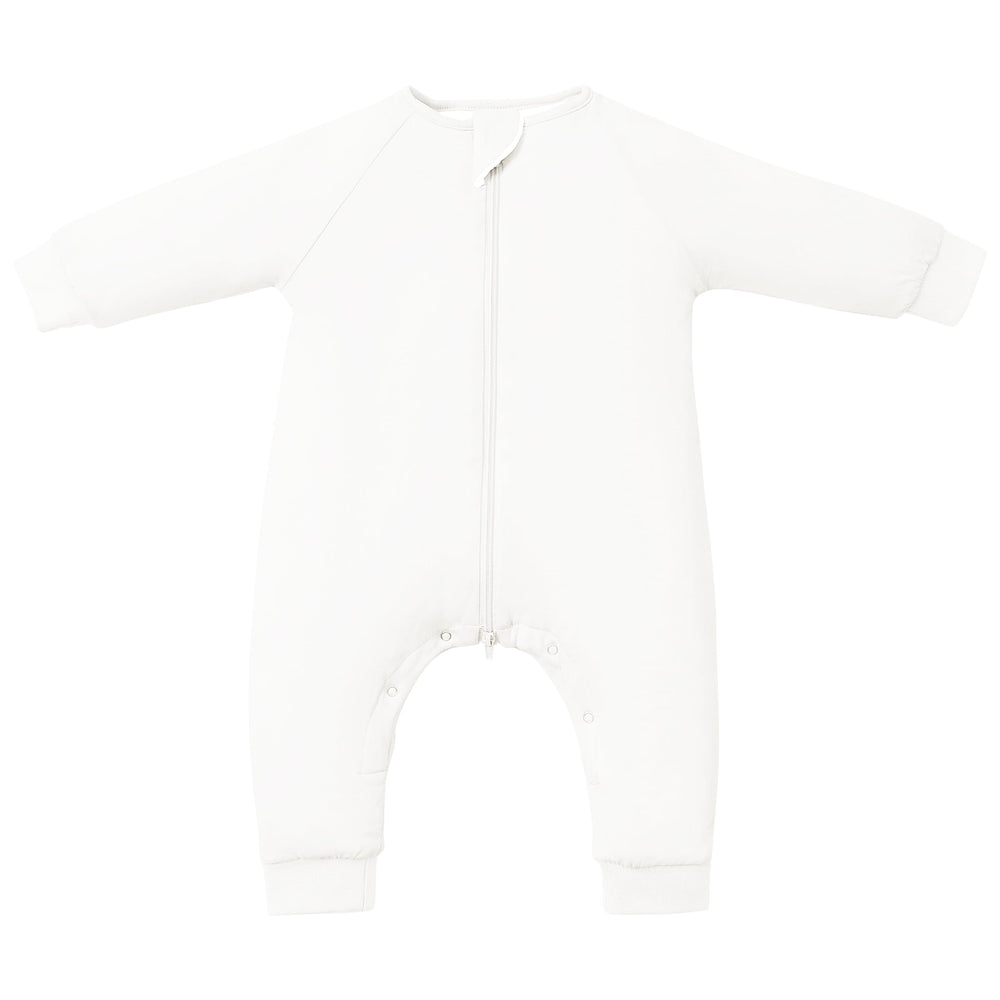 TOTBASIC sleep sack with full coverage keeps baby warm while allowing movement