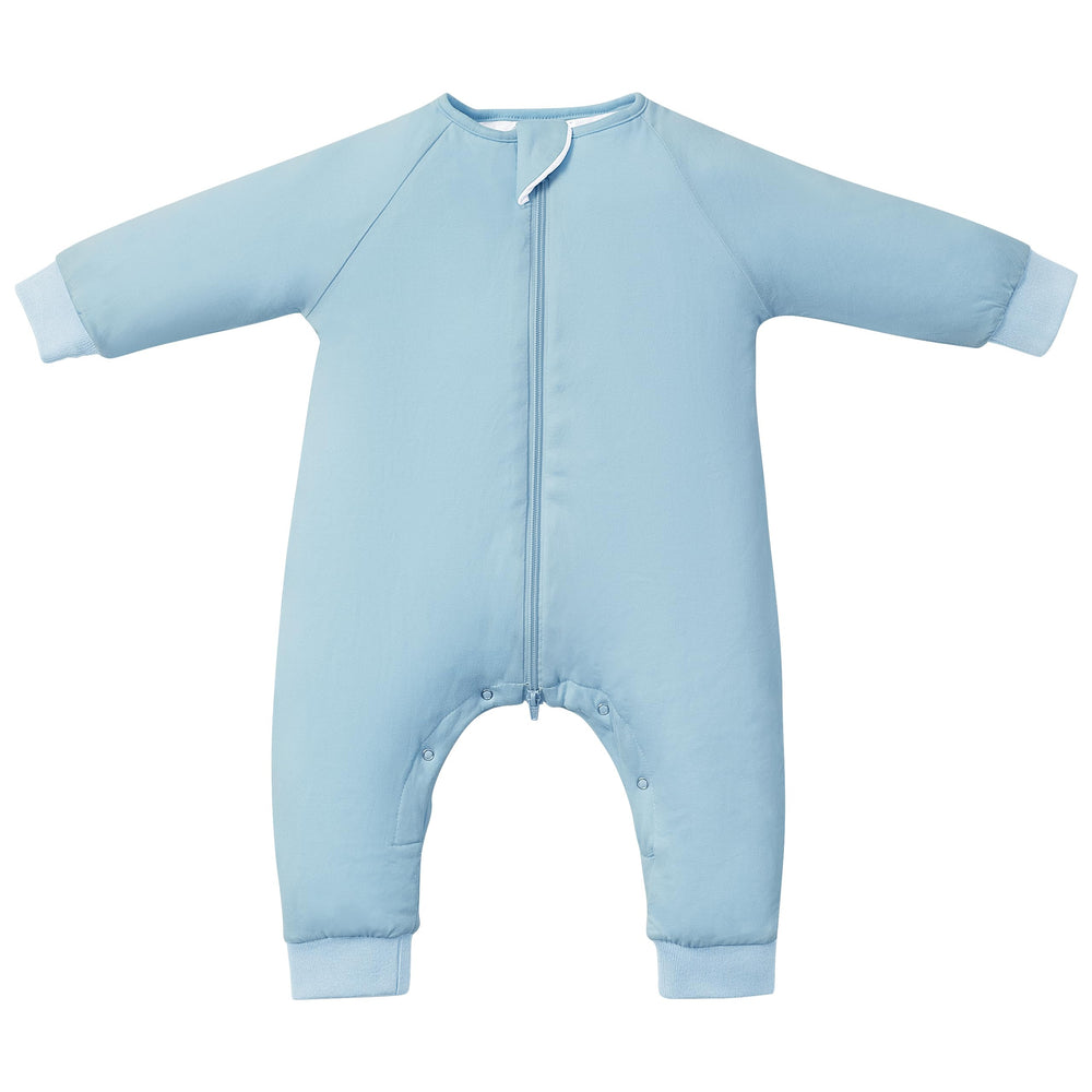TOTBASIC baby sleep sack with feet in fog color for secure coverage and nighttime comfort.