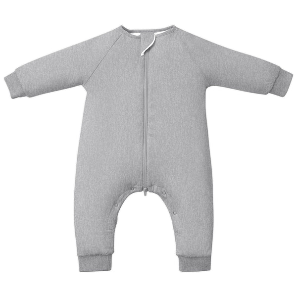 TOTBASIC baby sleep sack with feet shows front zipper for quick diaper changes