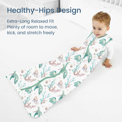 TotBASIC hip-friendly roomy fit supports toddler movement.