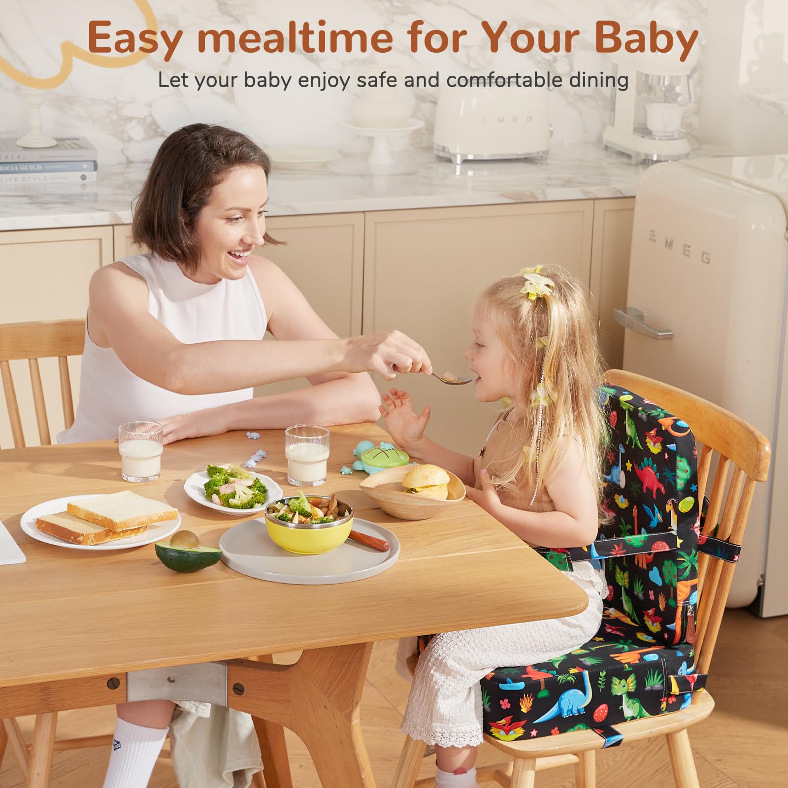 TOTIDYH booster seat with 3-point harness keeps little diners safely seated.