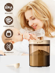 Tourdeus travel formula dispenser shows magnetic scoop for precise 5g measurements during travel.