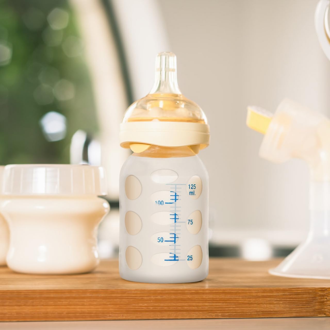TOYANDONA kid-friendly grip improves bottle handling during meals