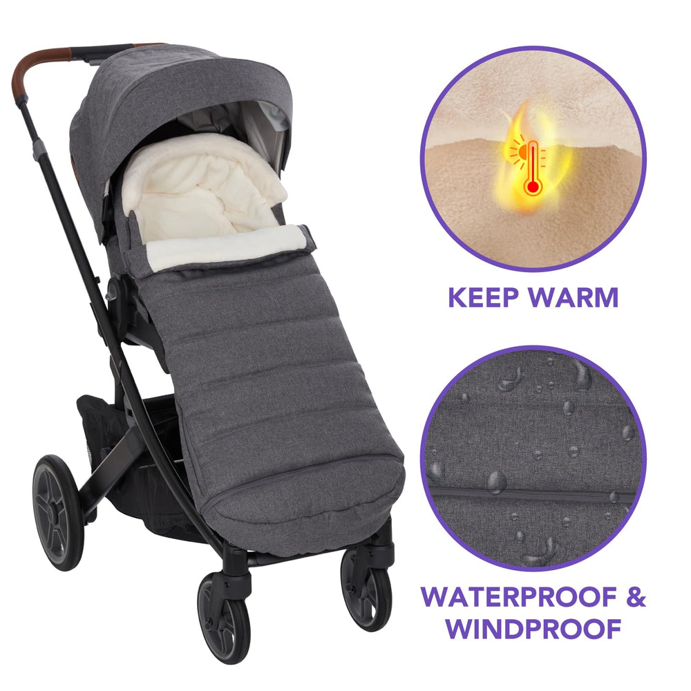 TRENDHUB Bunting Bag zip-out extension grows with your child.