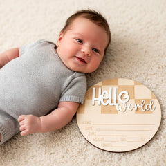 Tucnoeu Baby Announcement Sign birth details displayed with name and dates