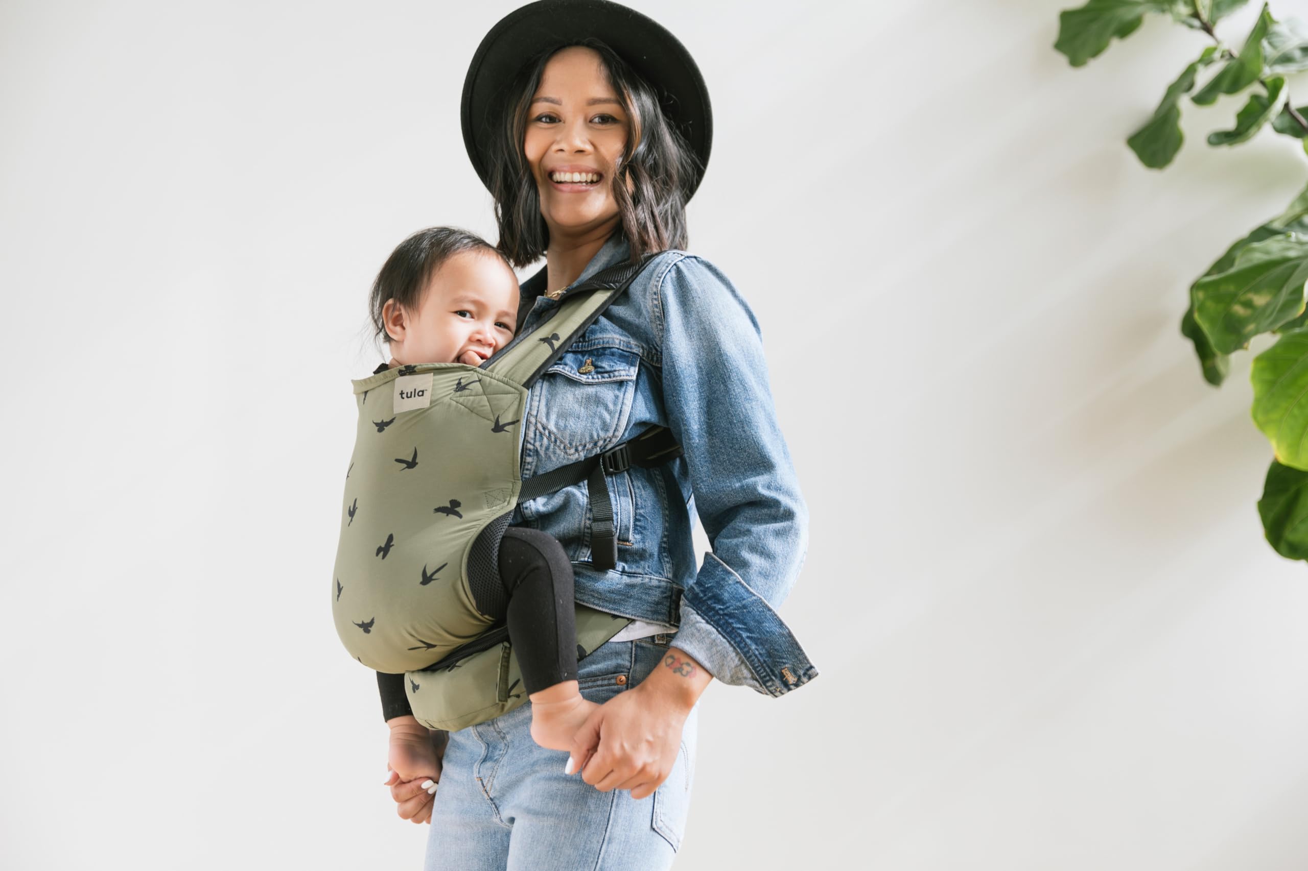 Tula Baby Lite adjustable straps fit diverse body types while staying lightly padded.