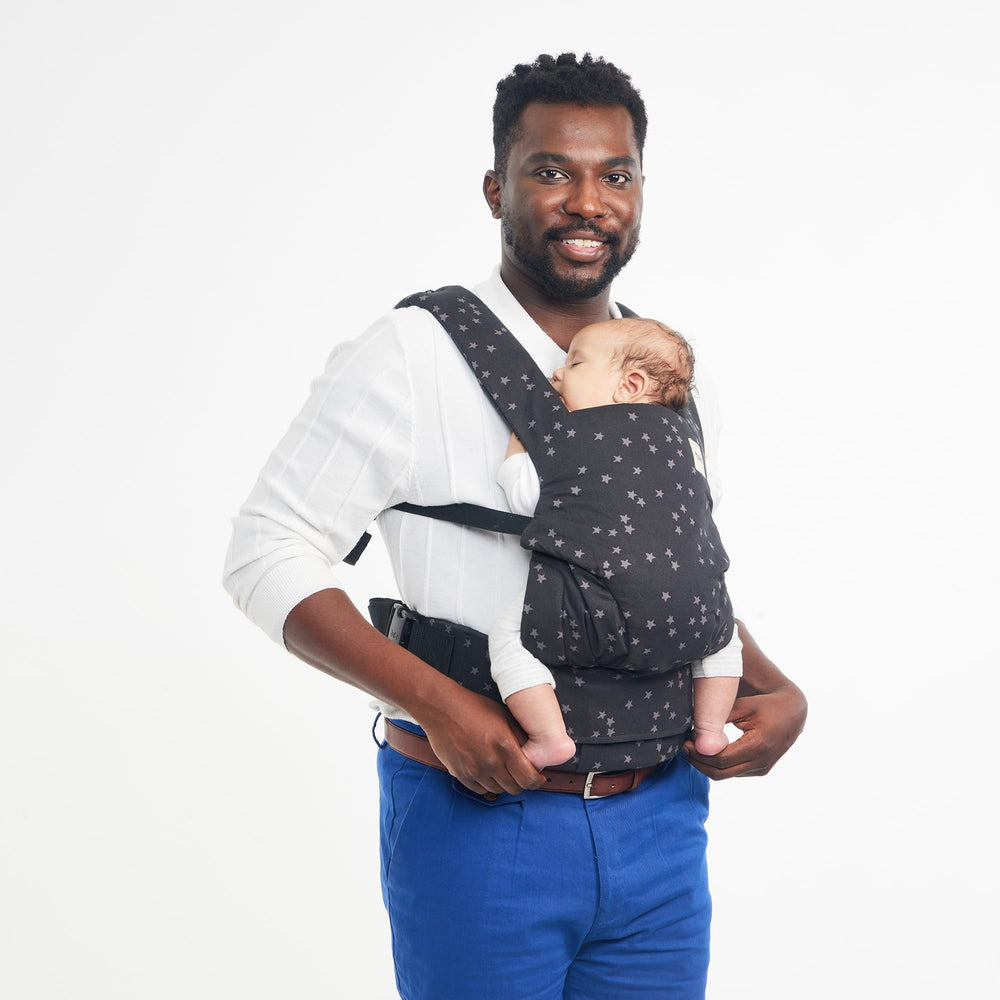 Tula Explore wide waistband and lumbar support promote balanced weight distribution.