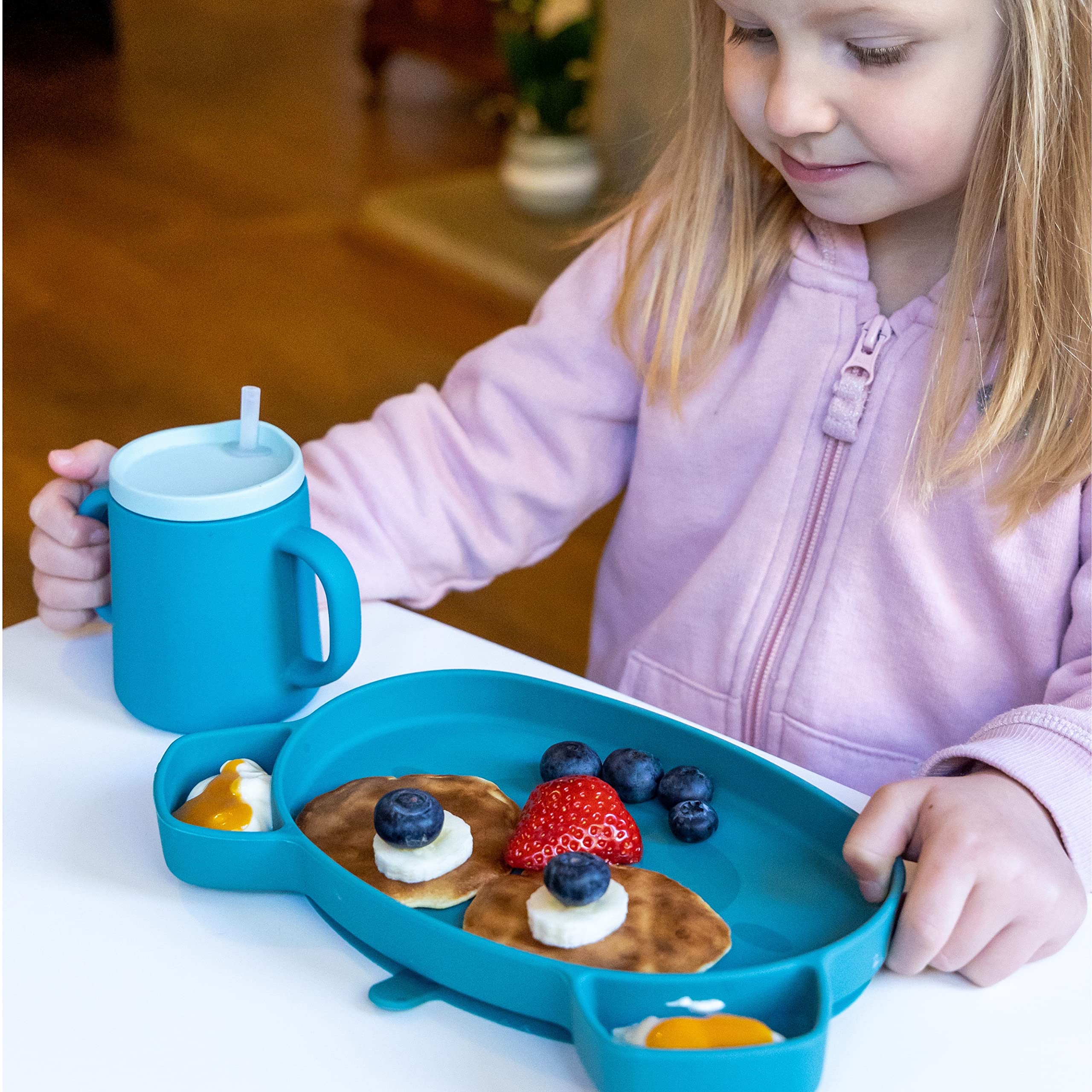 TUM TUM 3-Way Trainer Cup silicone material is safe and easy to clean