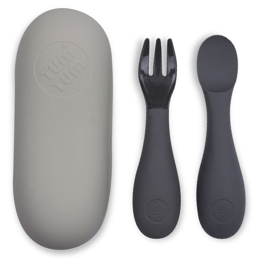 TUM TUM baby cutlery set with case, spoon and fork for easy self-feeding.