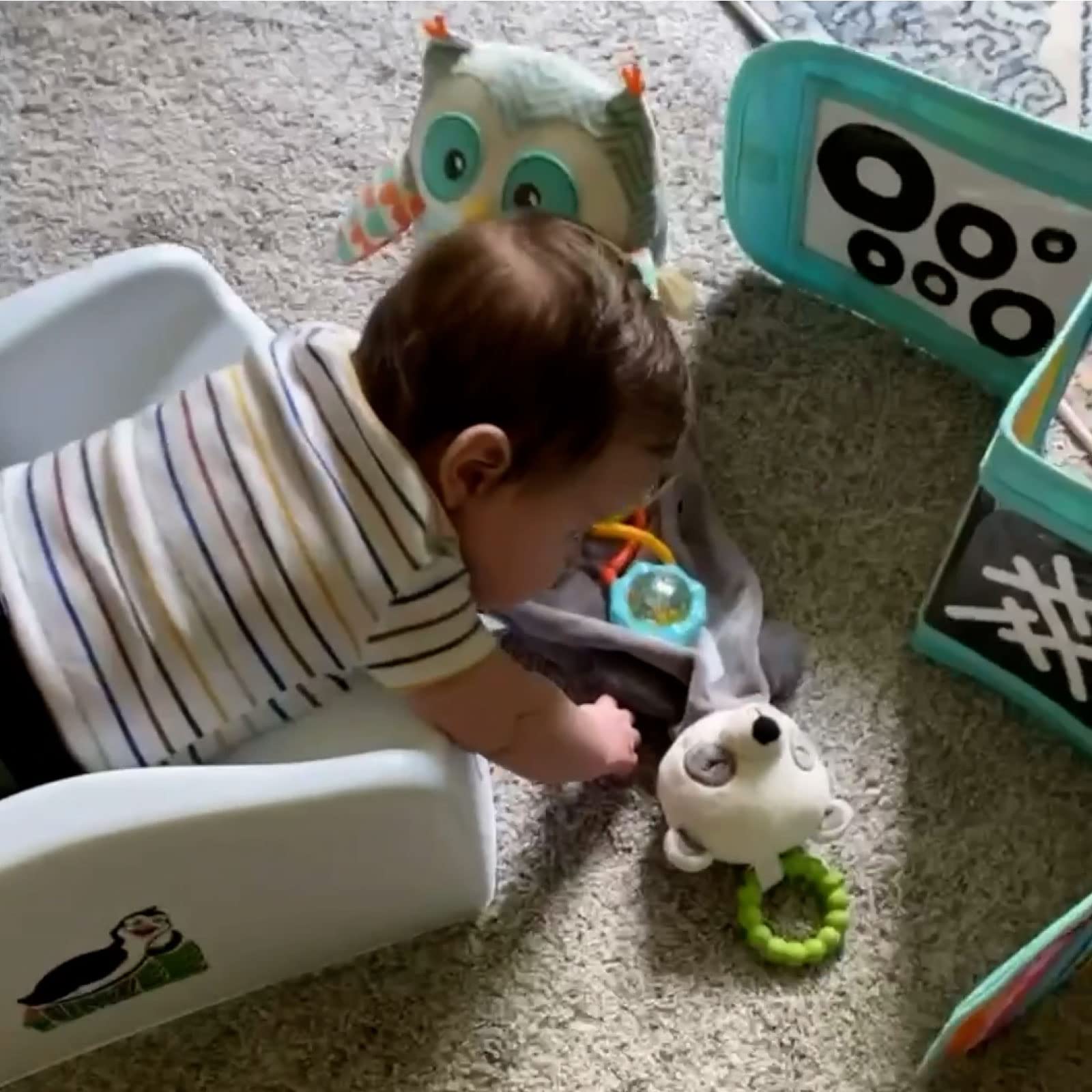 Baby using Tumzee Pad in incline position during tummy time.