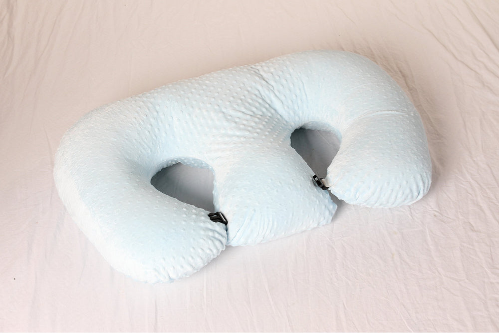Twin Z Pillow Blue, pregnancy-support angle, provides comfortable relief during later pregnancy.