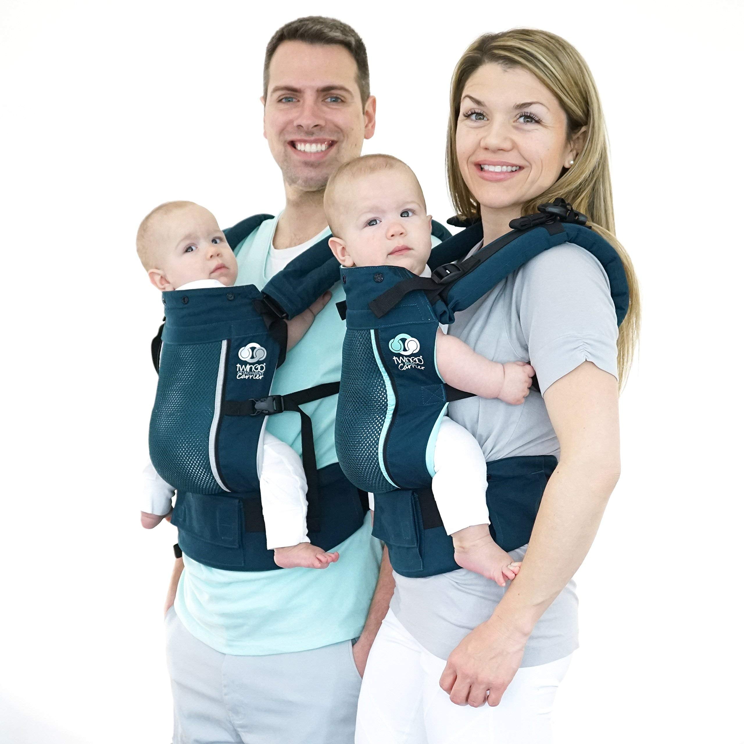TwinGo Air Model in tandem mode with two infants for close bonding.