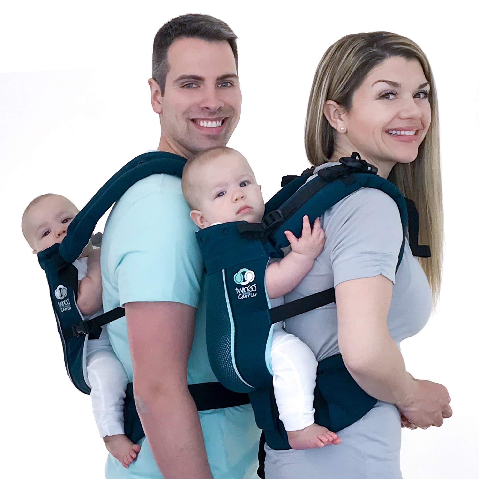 TwinGo Air Model with two independent carriers for versatile wearing.