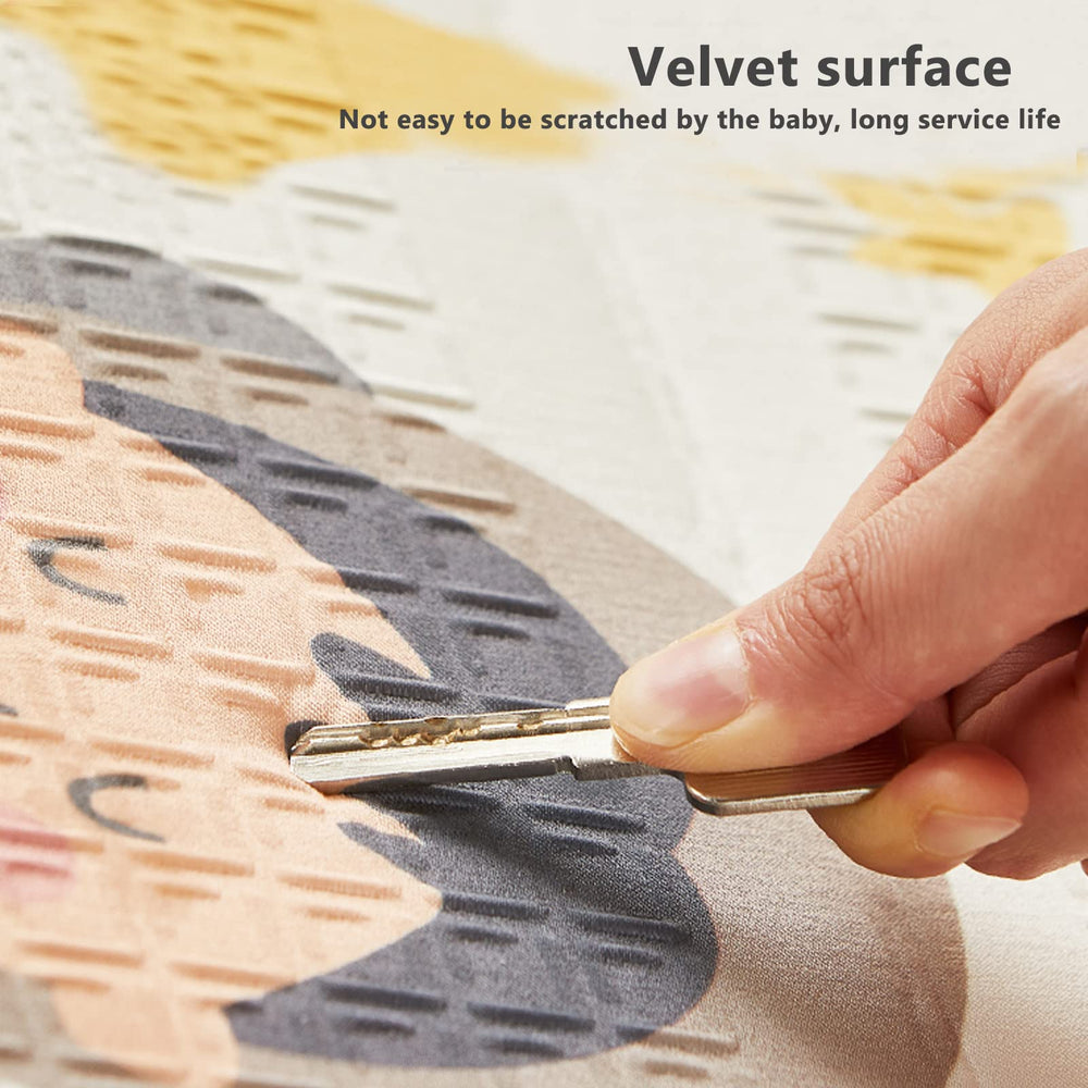 UANLAUO reversible sides offer two patterns for visual variety.