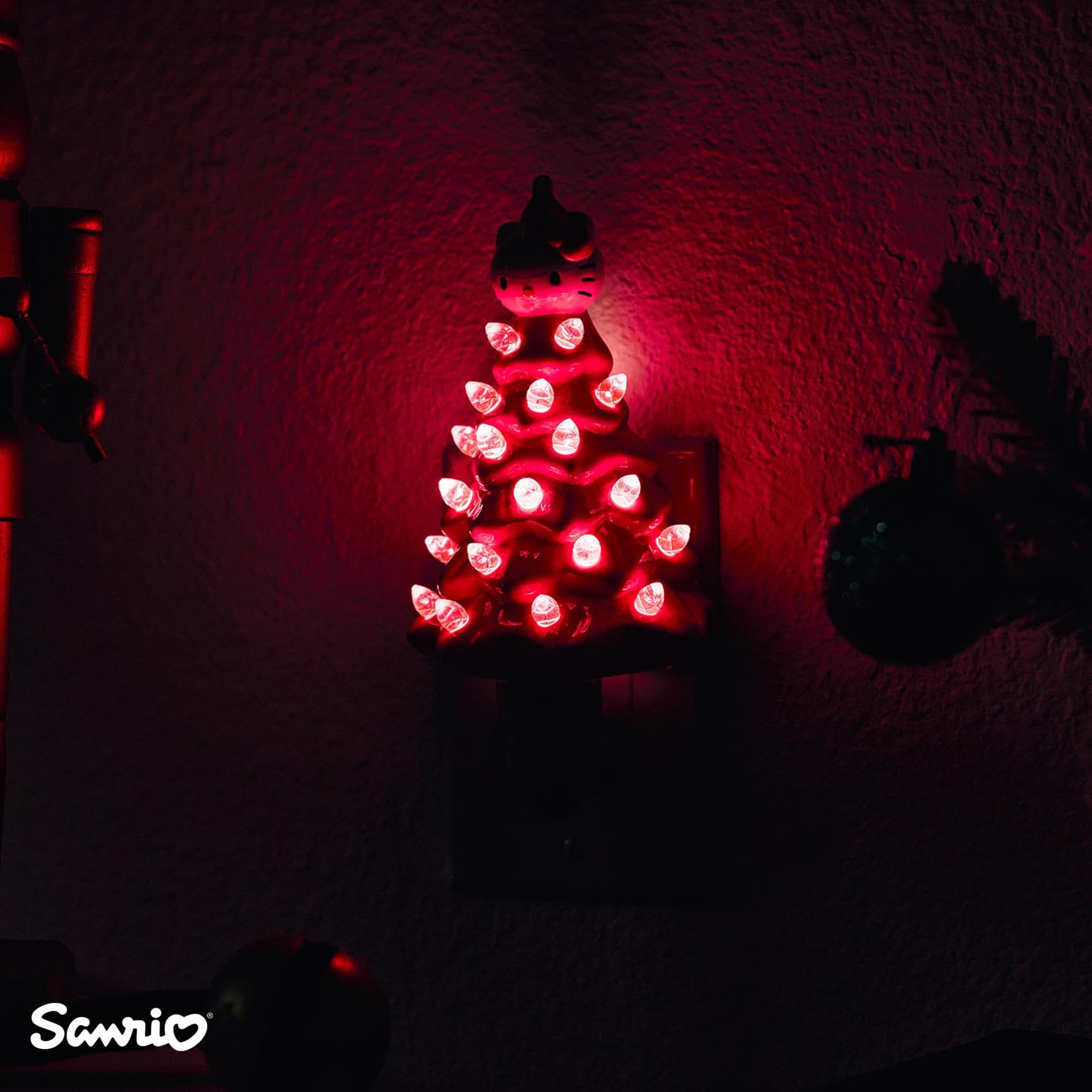 Ukonic Sanrio Hello Kitty pink room decor enhances holiday ambience