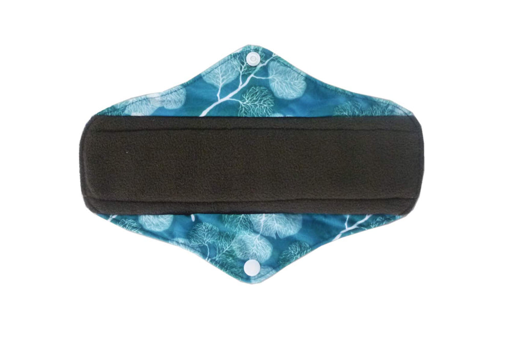 Wet bag included with the Unbranded pads for easy storage and travel.