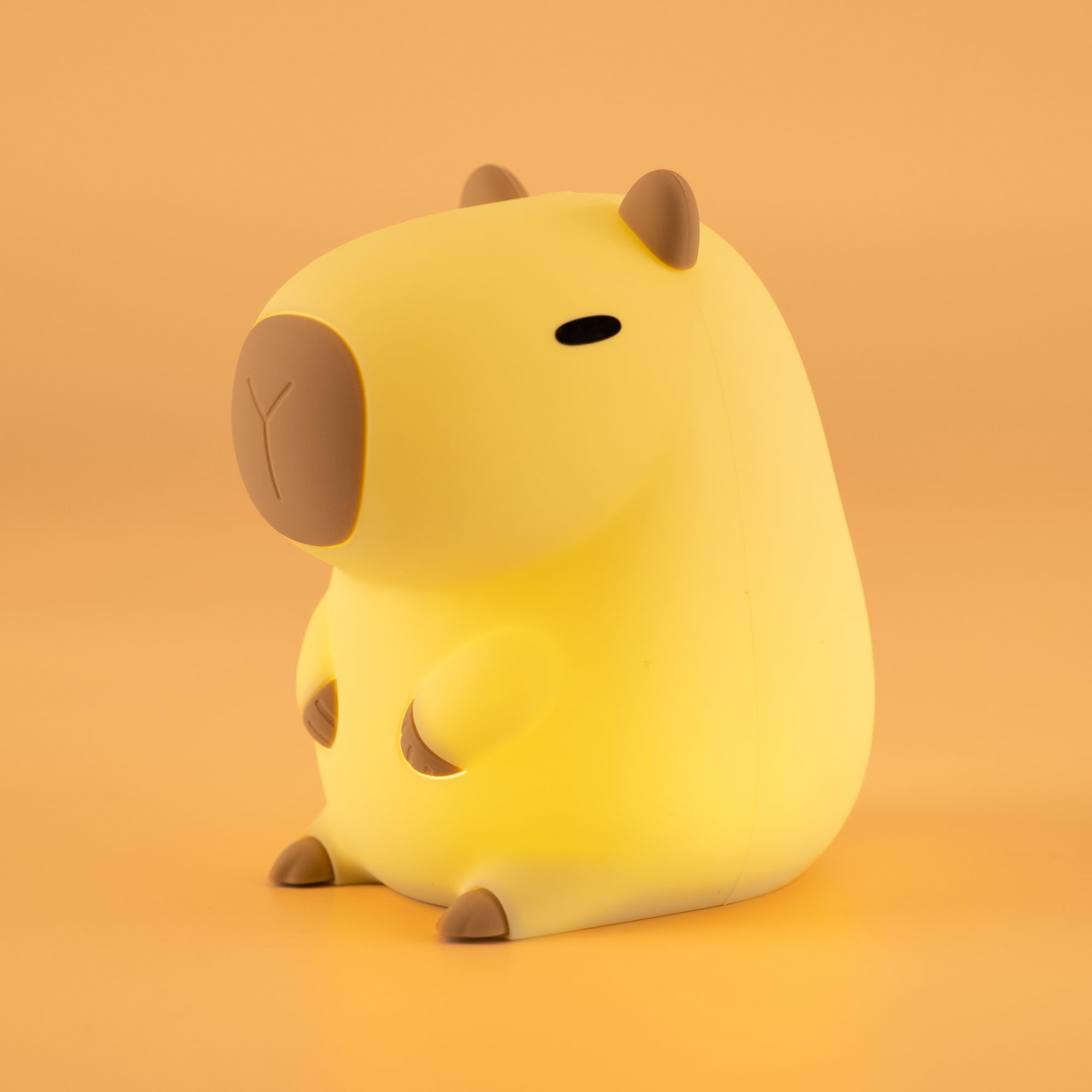 UNEEDE Capybara Night Light as a versatile gift and decor piece