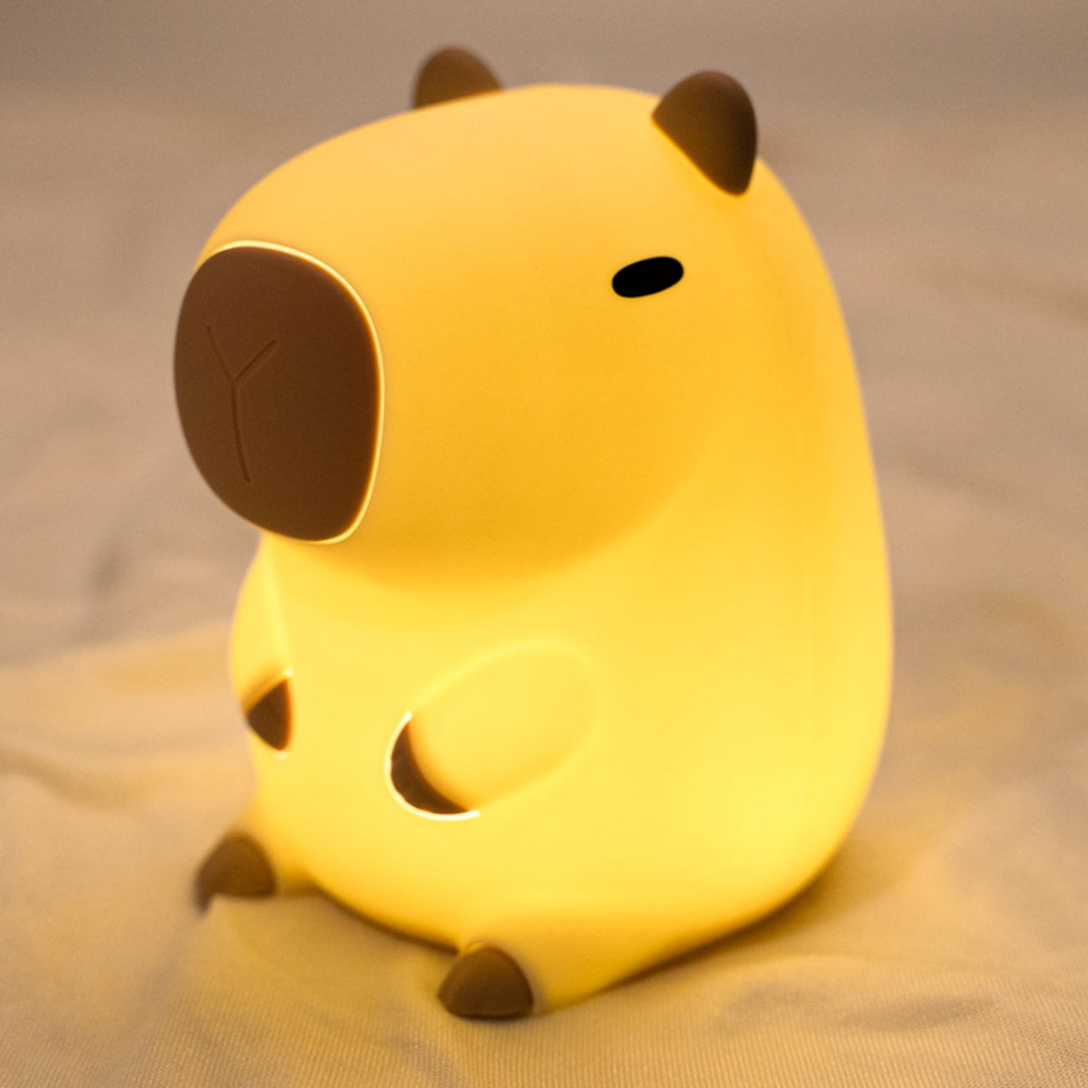 UNEEDE Cute Capybara Night Light on table, soft bedtime glow