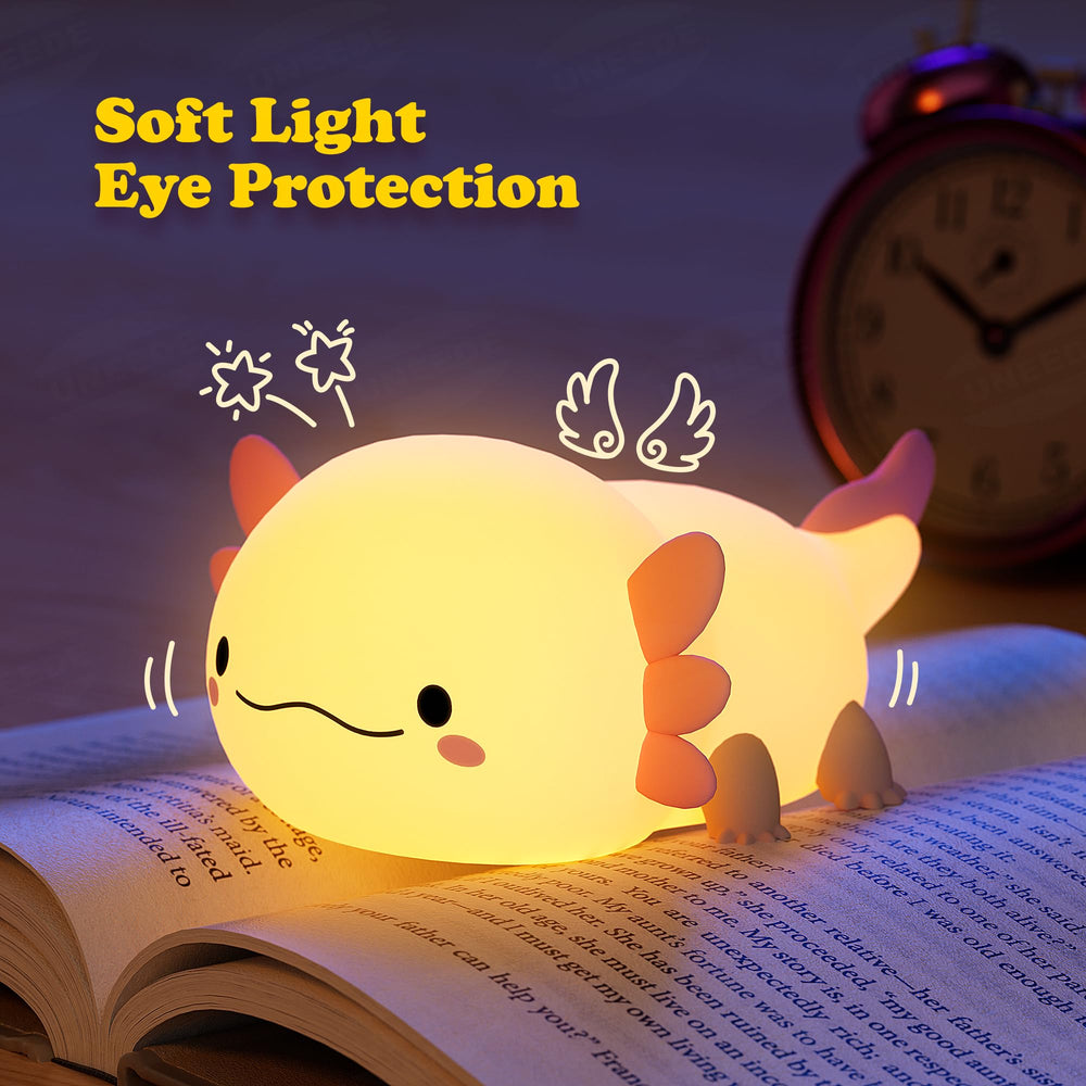 UNEEDE portable desk lamp as a wireless night companion.