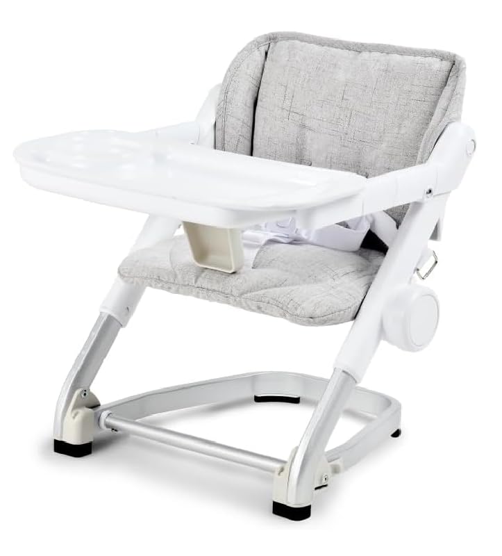Unilove Feed Me straps secure the chair to any surface for stability.