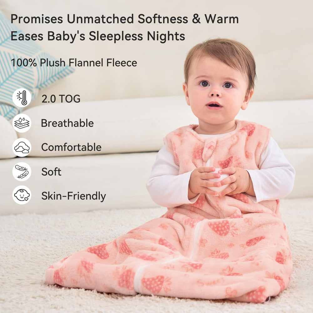 Unnivoll sleep sack 2-way zipper close-up enables easy nighttime diaper changes.