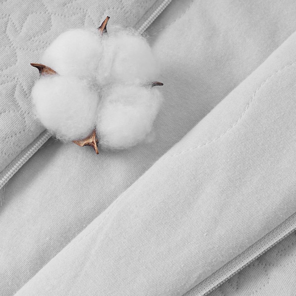 Unnivoll wearable blanket grows with newborn 0-6 months sizing.
