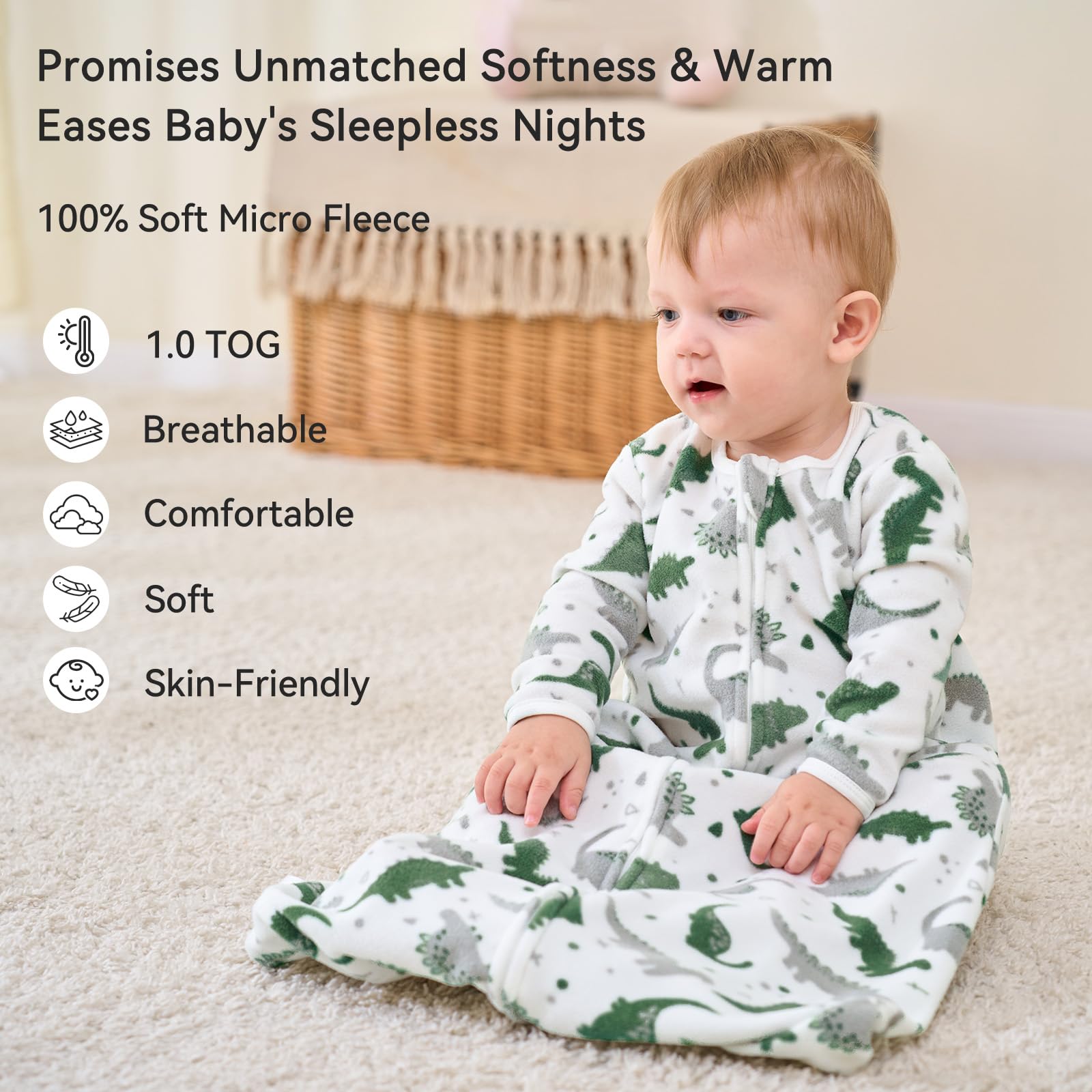 Unnivoll sleep sack two-way zipper close-up showing easy night-time diaper changes.