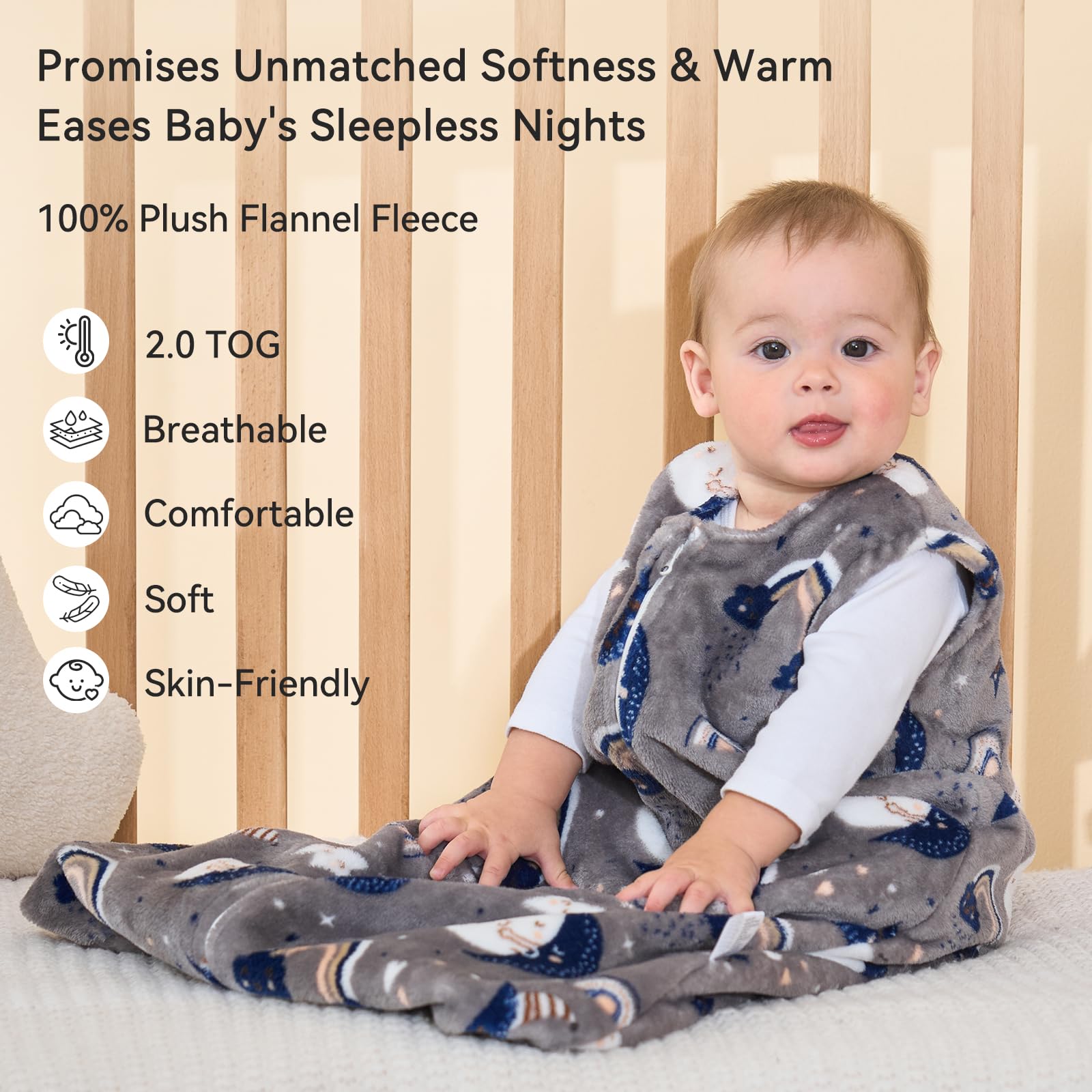Unnivoll sleep sack two-way zipper detail, easy night-time diaper changes.