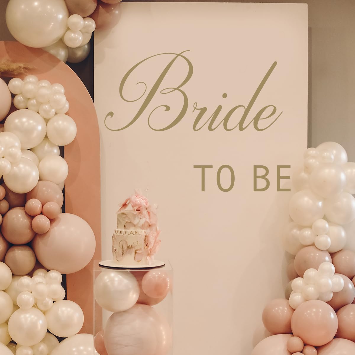 Unonede Bride to Be decal on gift boxes ties the theme together.