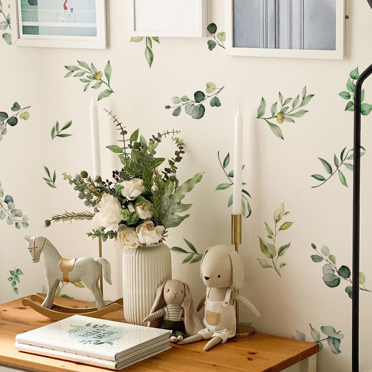 Unonede flat surface leaf decal suitable for windows and furniture with easy removal.